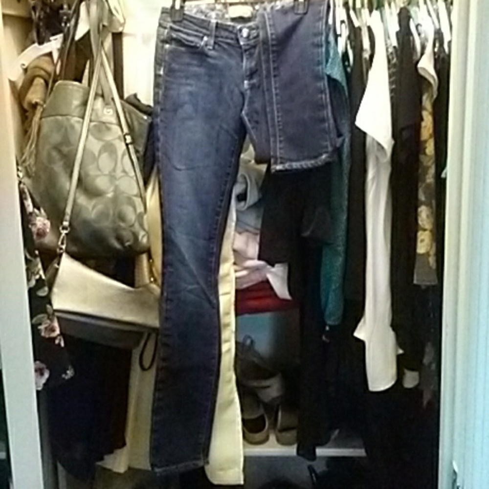 Juniors jeans